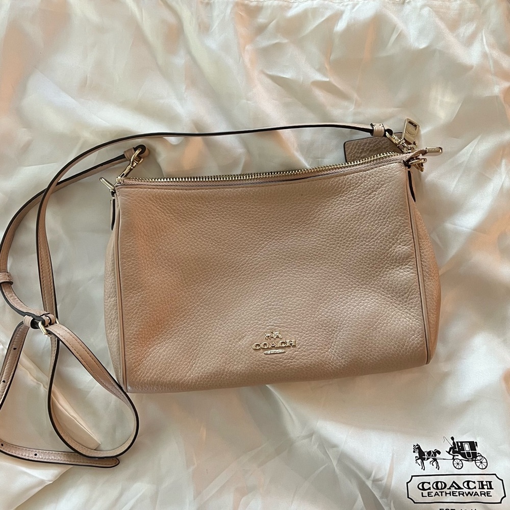COACH Carrie Crossbody Beechwood
